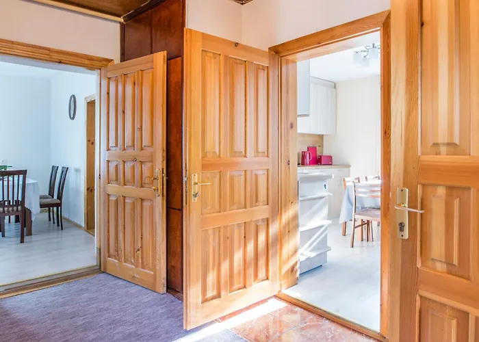 度假居 Private 120m2 House With 1000m2 Garden For 8 Guests *