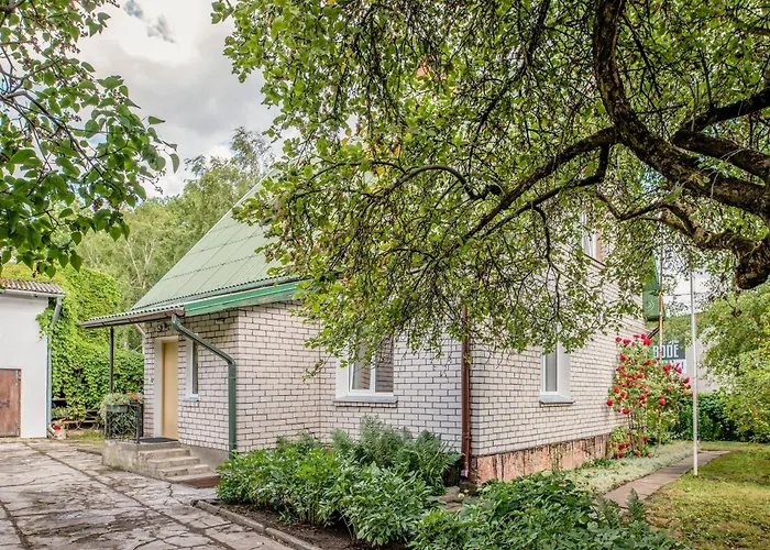 Private 120m2 House With 1000m2 Garden For 8 Guests *