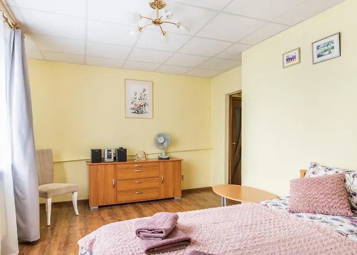 Semesterbostad Private 120m2 House With 1000m2 Garden For 8 Guests Riga