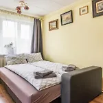 Private 120m2 House With 1000m2 Garden For 8 Guests 度假居