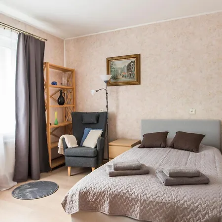 Private 120m2 House With 1000m2 Garden For 8 Guests Будинок відпочинку