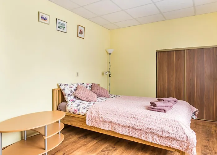 Private 120m2 House With 1000m2 Garden For 8 Guests Brīvdienu mājas