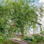 Private 120m2 House With 1000m2 Garden For 8 Guests Дом отдыха Рига