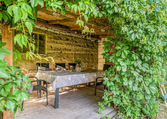 Дом отдыха Private 120m2 House With 1000m2 Garden For 8 Guests